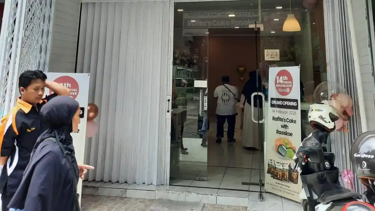 Toko Kue Bogor Dibobol Maling