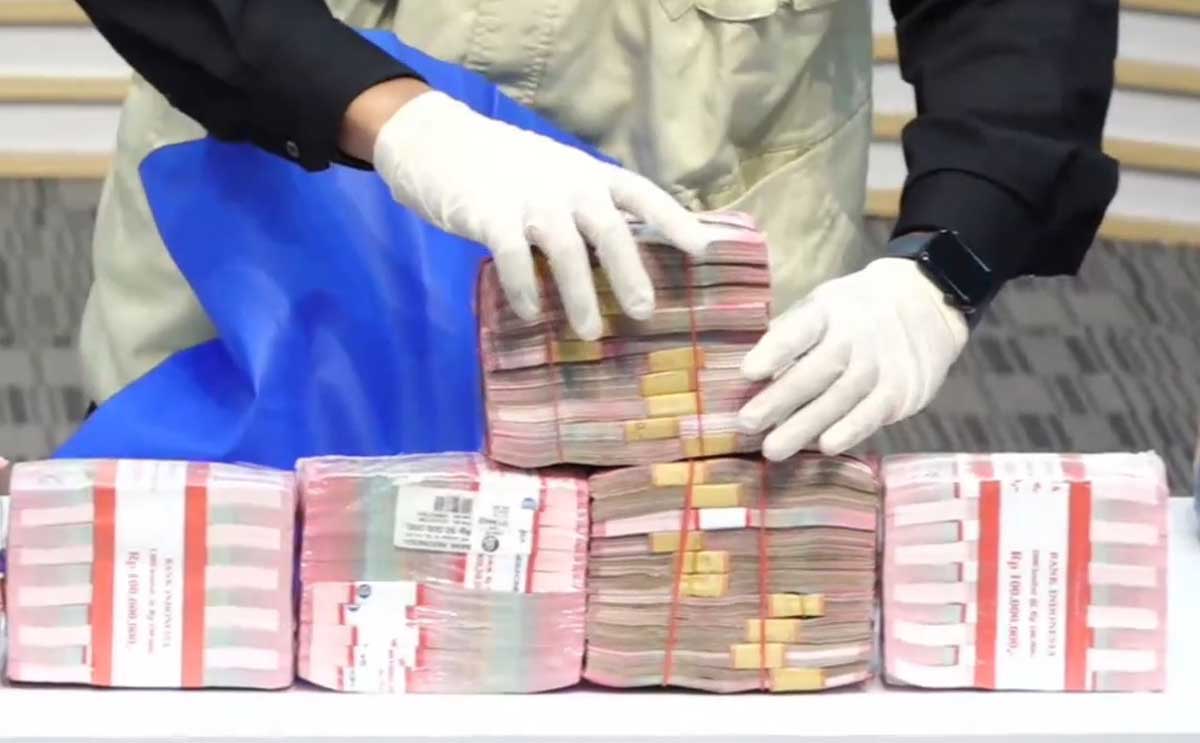 Gila! Setoran Rp7 Miliar per Bulan Jadi ‘Gaji Tambahan’ Oknum Bea Cukai Demi Loloskan Kontainer KW