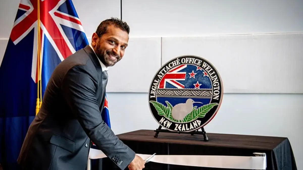 Perang Makin Ganas: Iran Serang Balik dengan Membongkar Rahasia Besar Bos FBI