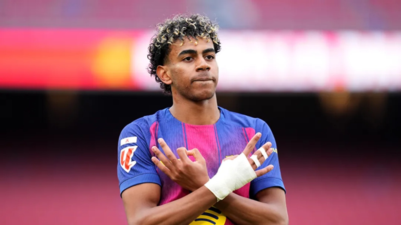 Lamine Yamal Pahlawan Barcelona Pedri