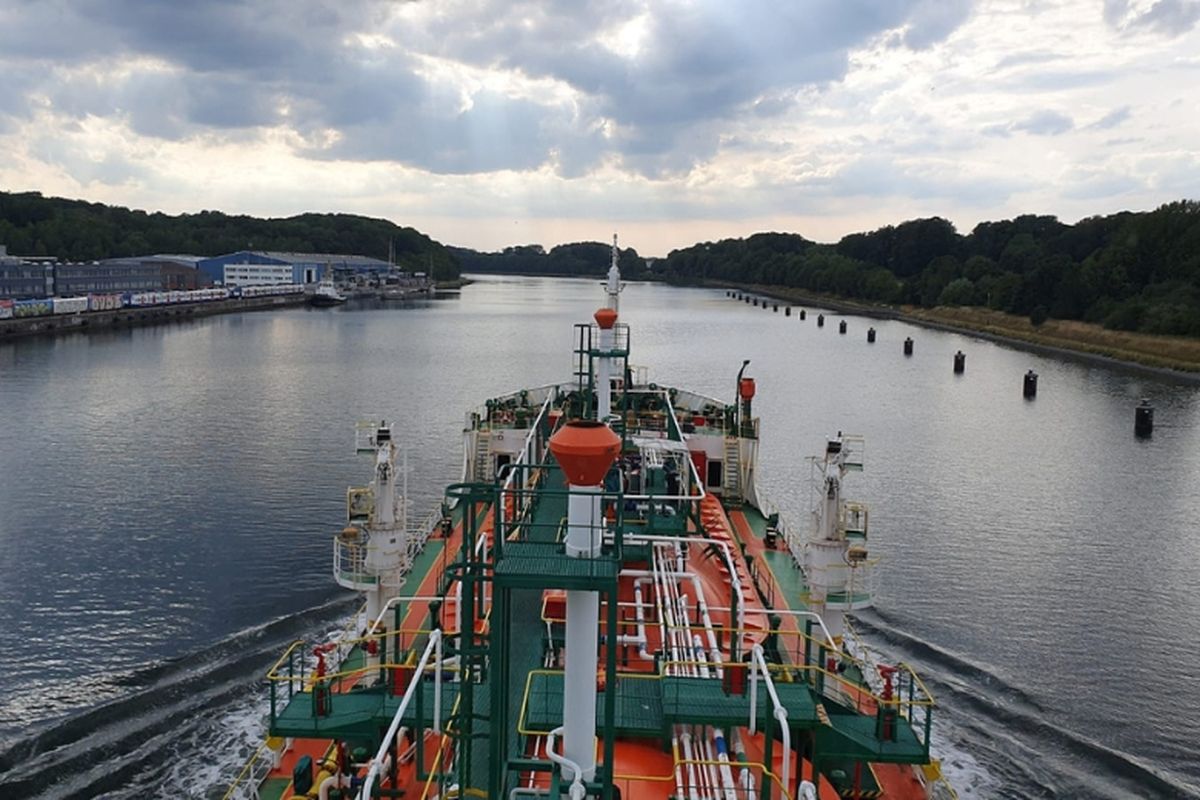 Diplomasi di Jalur Panas: Prancis dan Indonesia Pimpin Lobi Global ke Iran demi Keamanan Selat Hormuz