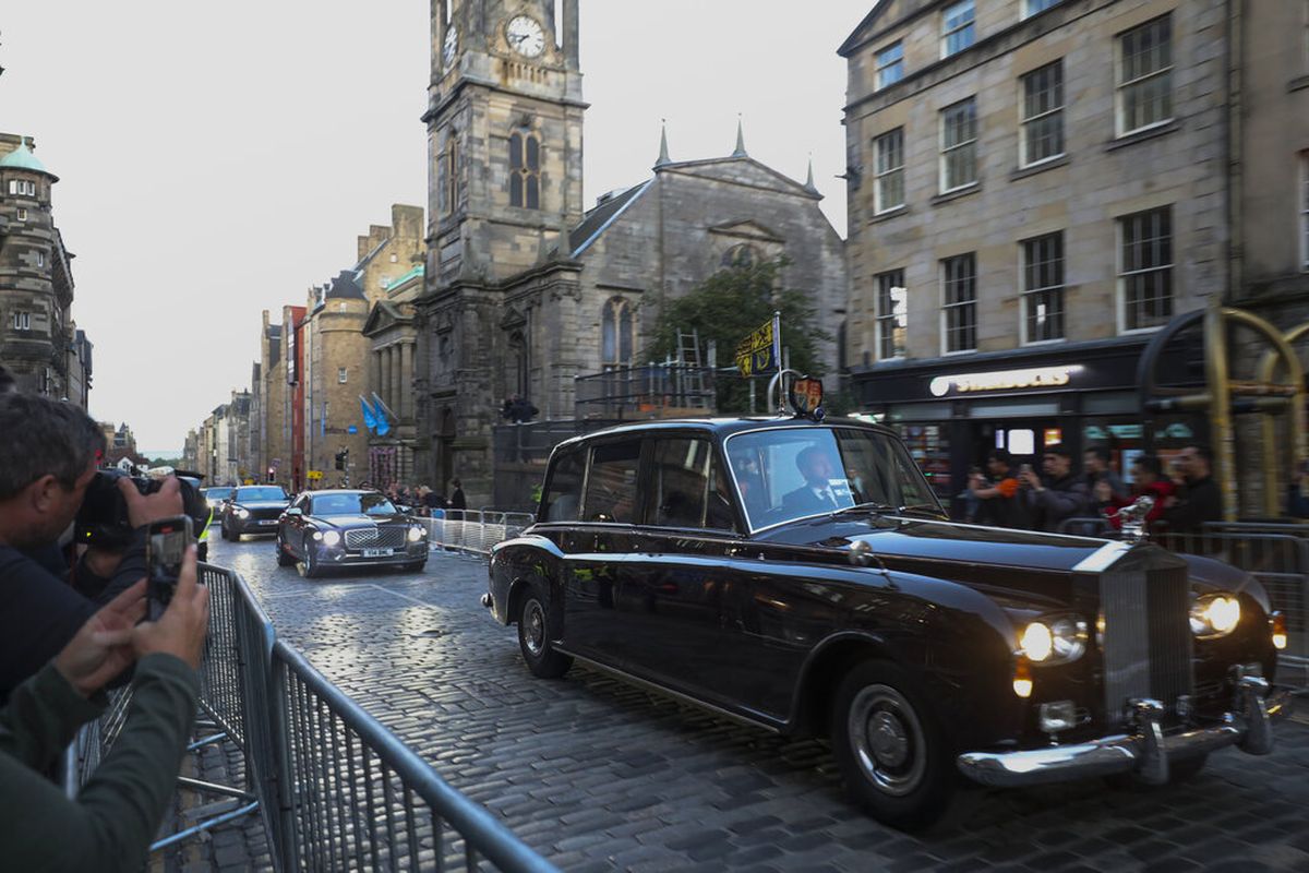 Kemewahan Tanpa Batas: Siapa Sangka Raja Ini Punya 350 Selir hingga Koleksi Puluhan Rolls-Royce yang Mencengangkan Dunia