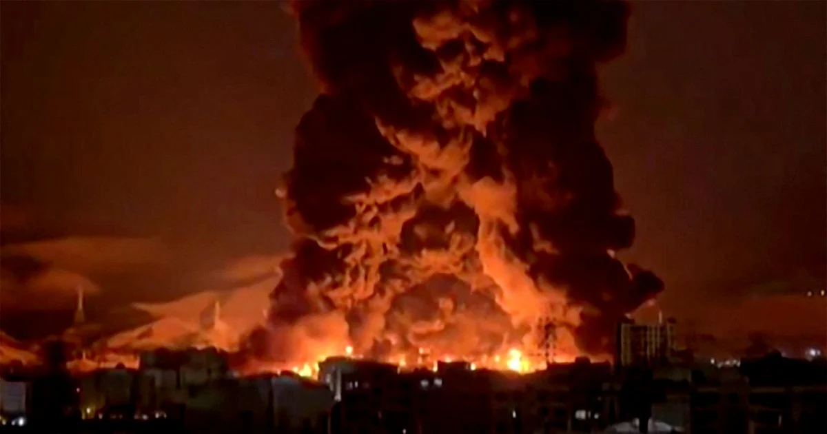 Israel Hantam 5 Titik Fasilitas Minyak Iran: Korban Jiwa Jatuh, Dunia Siaga Satu