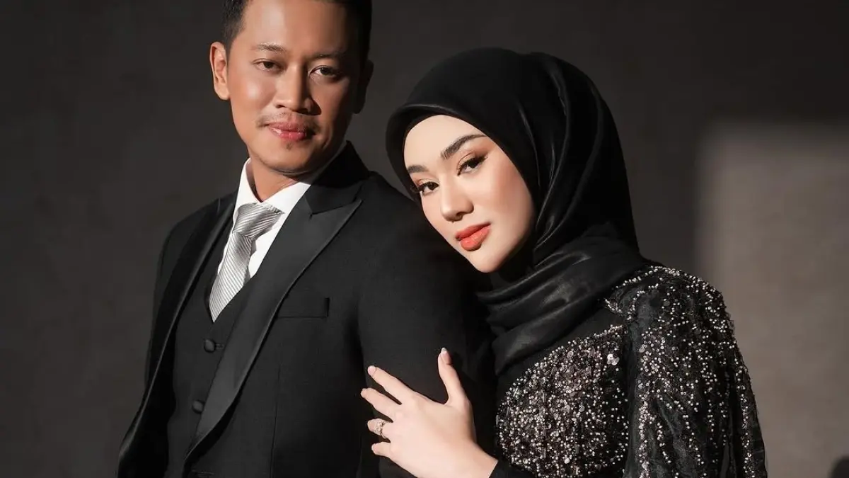 Clara Shinta Gugat Cerai Alexander Assad