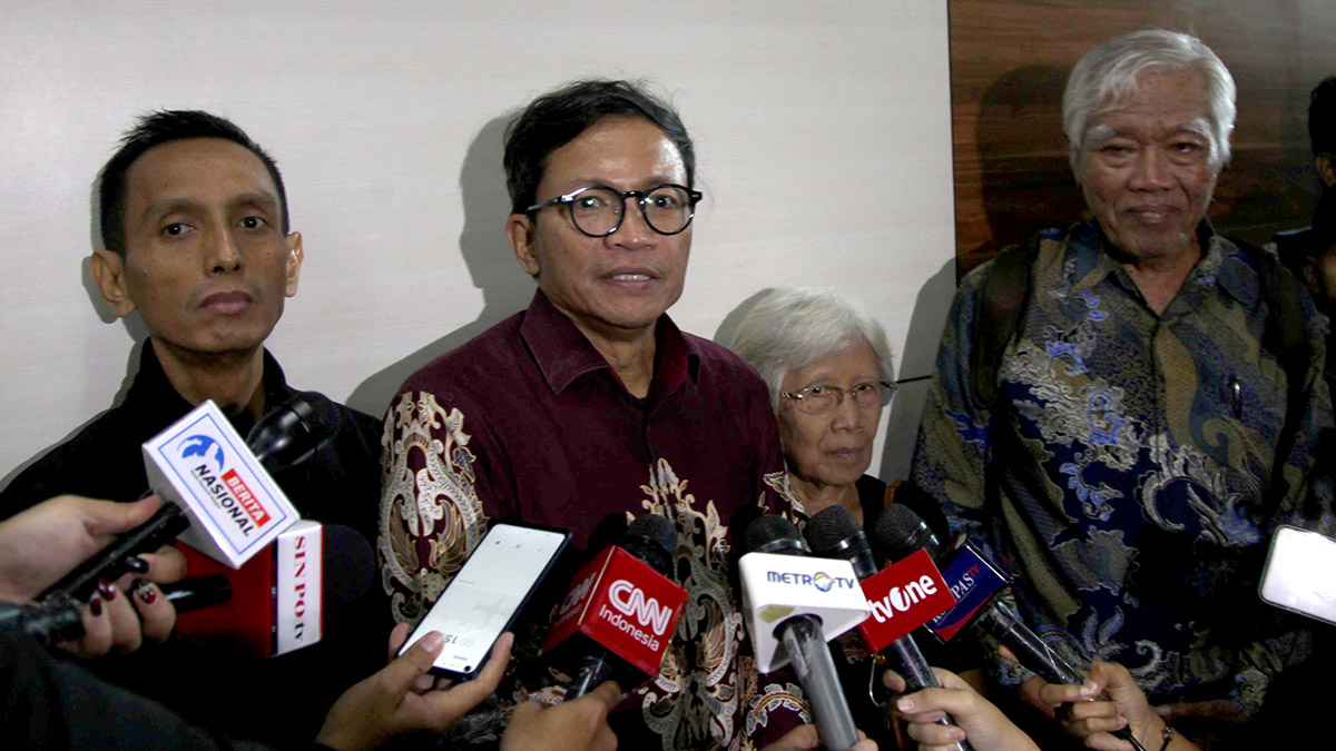 Langkah Kejutan: Karni Ilyas Penuhi Panggilan Polisi Terkait Kasus Ijazah Jokowi, Apa yang Penyidik Gali?