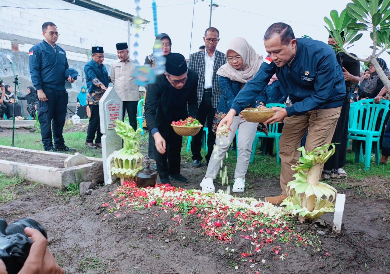 Mentrans Wisuda ITS Abdul Rohid