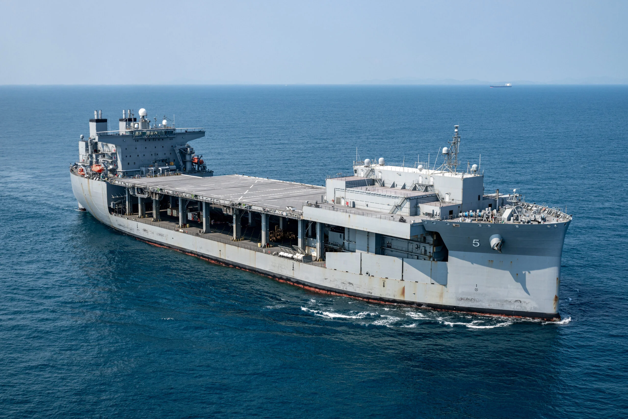 TNI AL Kapal Perang AS Selat Malaka