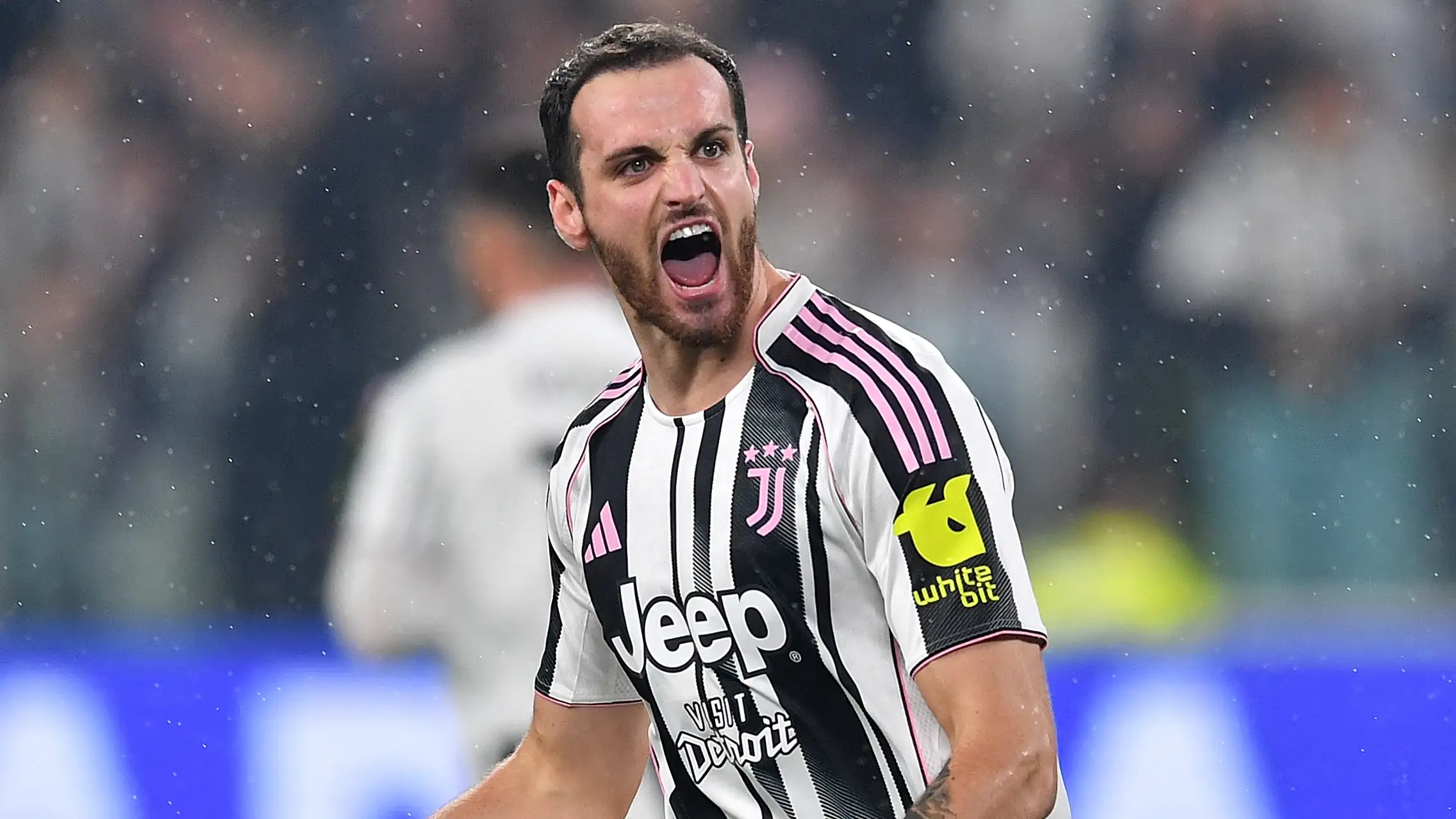 Transfer Bek Tengah Juventus